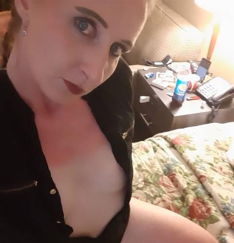 PERFECT PUSSY, DUOS AND GROUP SEX 4 YOU, COME TASTE KARMIN