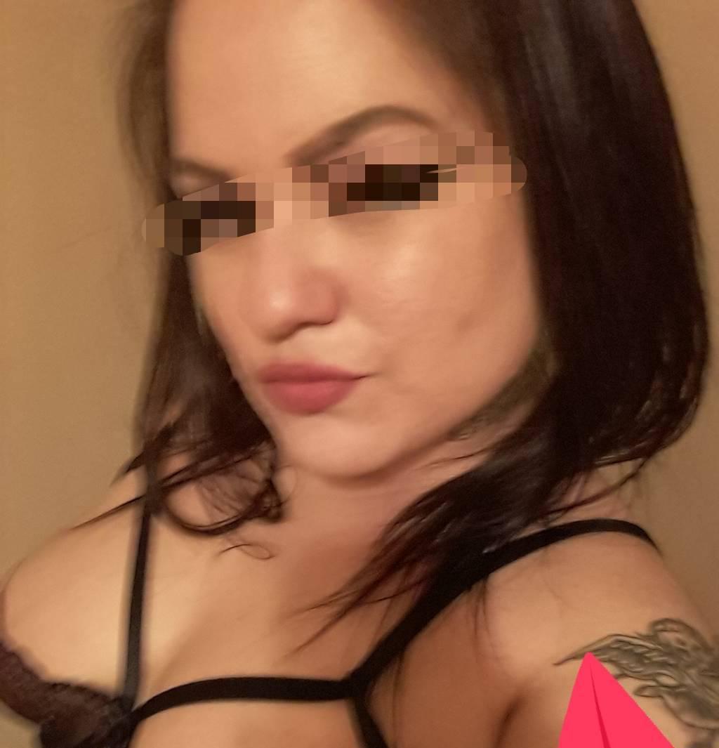 Hey guys im in WALLACEBURGAvail NOW OUTCALL ONLYSPECIALS