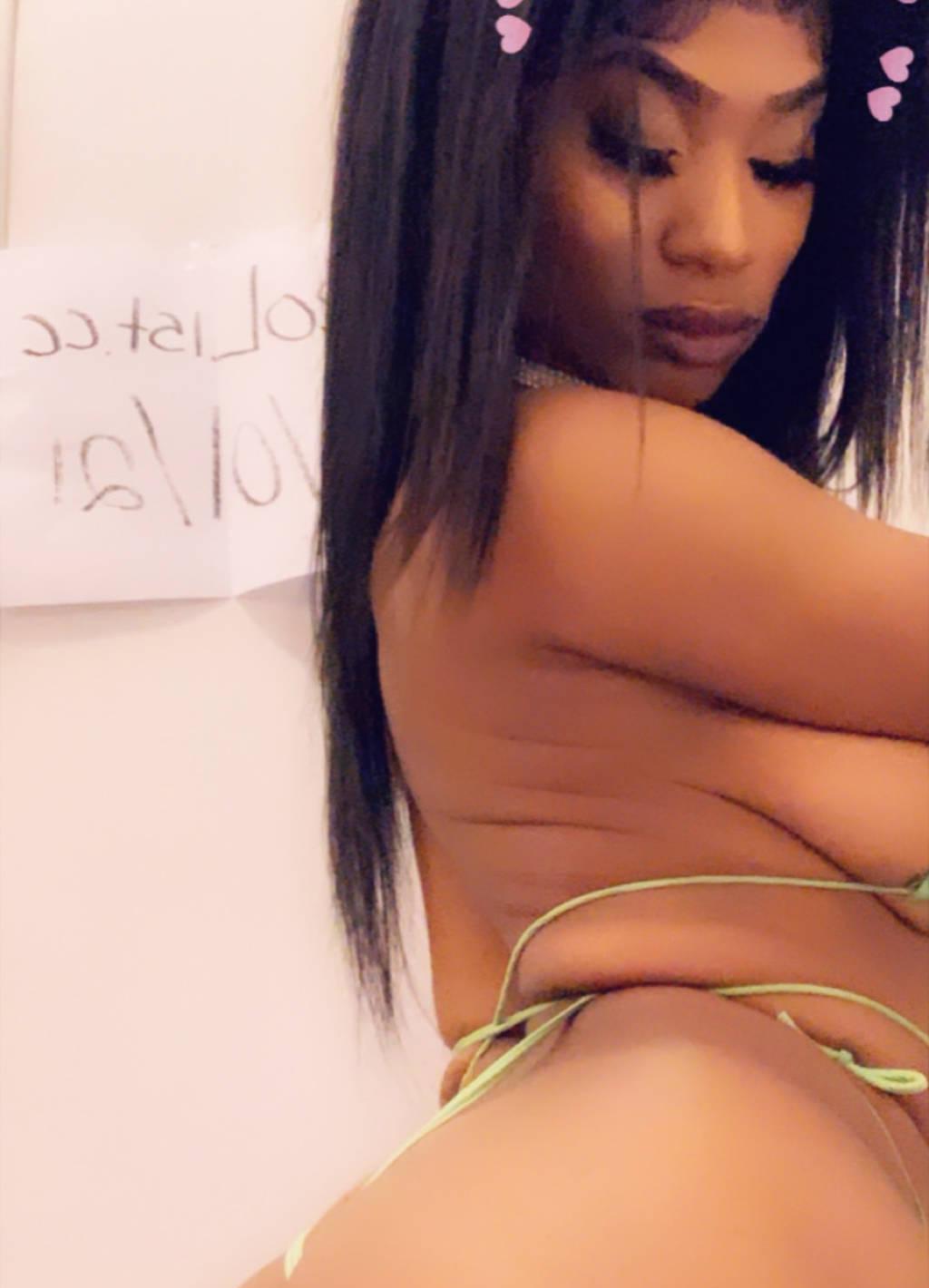 new ebony princess new to Kingston incall 2 hr specials !!