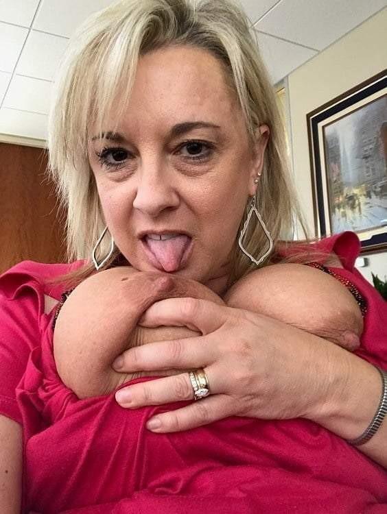 Hungry Divorced MOM Fuck Me