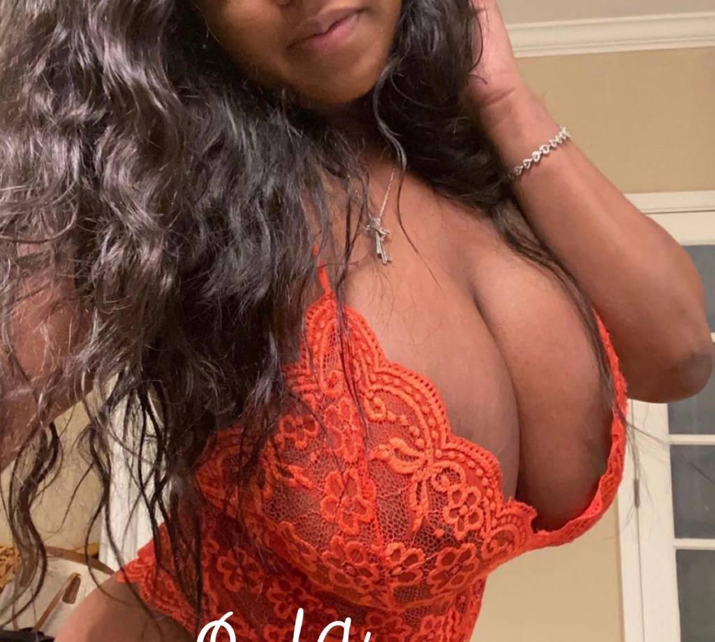 OUTCALL UPSCALE sexy ebony