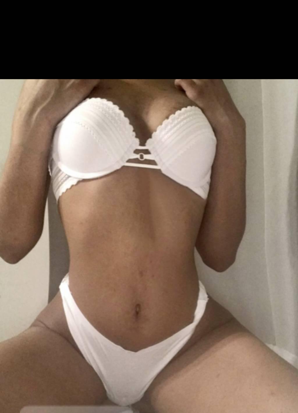 SWEET SEXY PETITE FREAK TORONTO • OUTCALLS!!