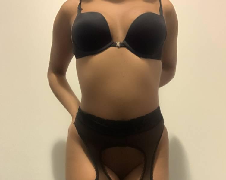 SWEET SEXY PETITE FREAK TORONTO • OUTCALLS!!