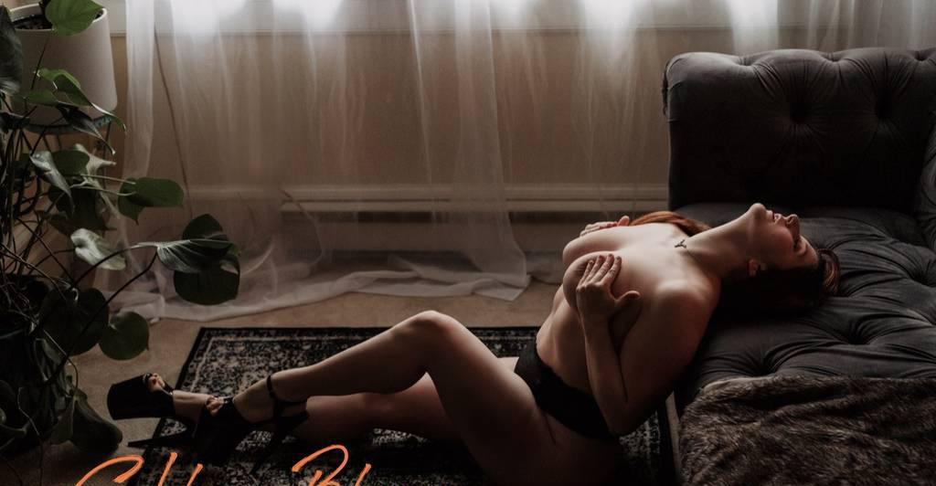 Chloe // sensual Full Service massage--Available Today!!!