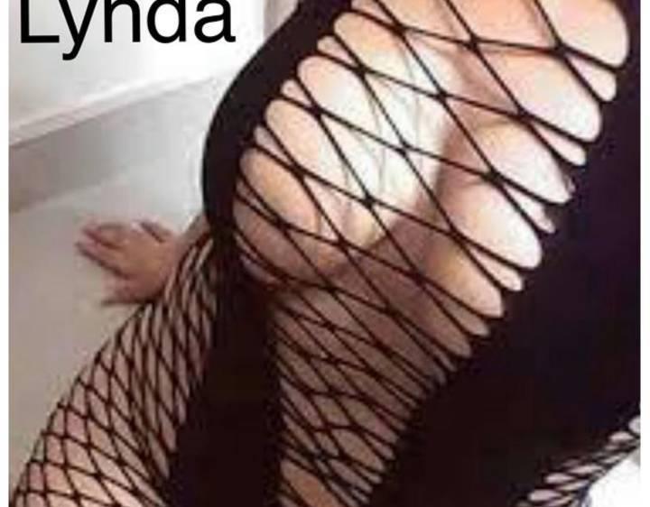 Lyndaaa49 Sexy and M°°f