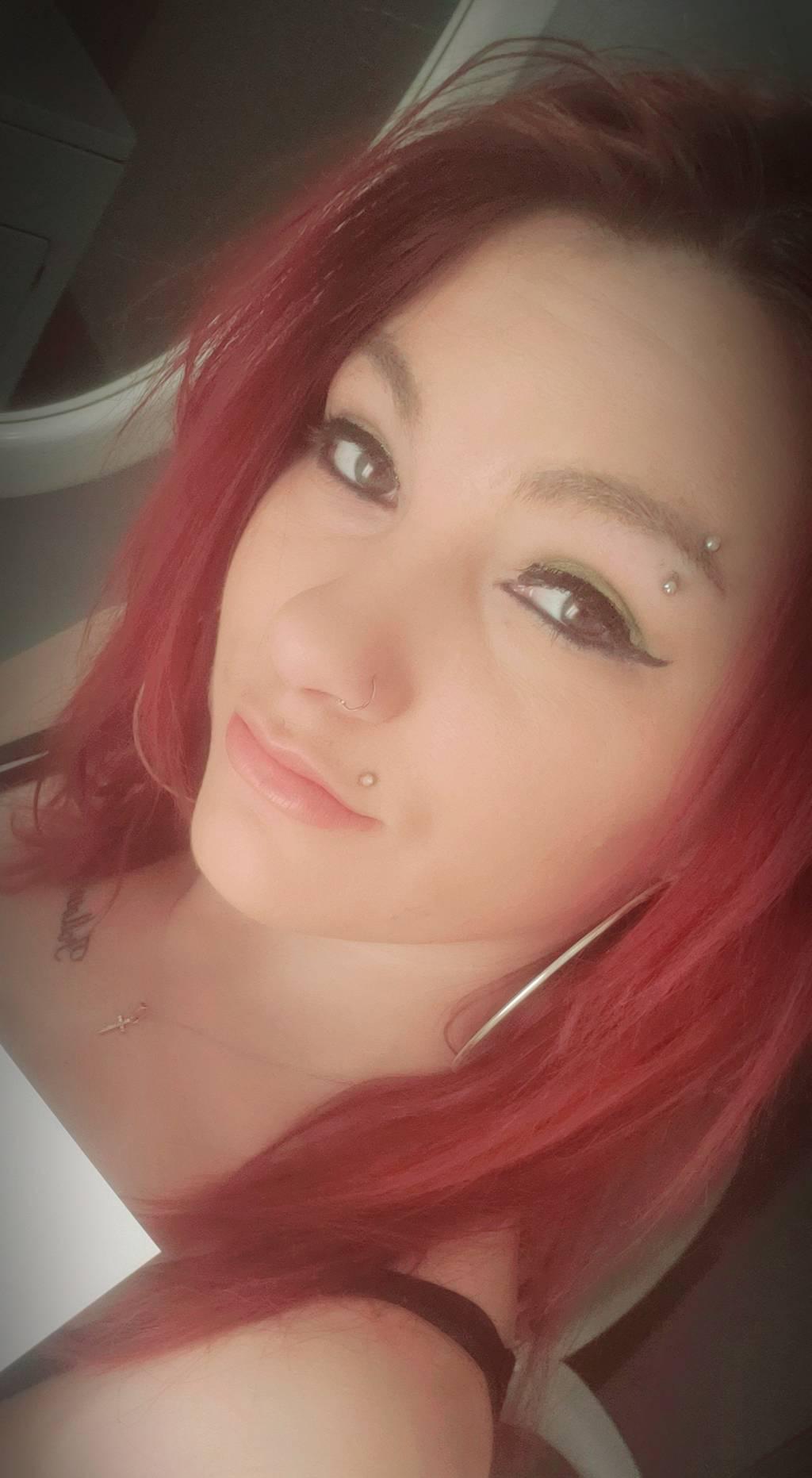 SEXY RED HEAD WANTS TO GIVE YOU THE TIME OF YOUR LIFE