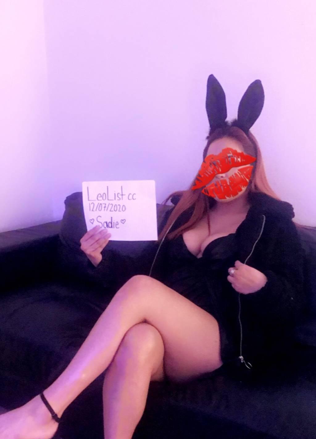 BeautifulGirlSuperhornyTinywet•pussy•1h•deal&hh