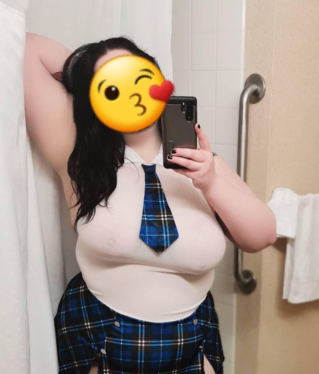 VISITING HWY 7 + LESLIE FOR LIMITED TIMECURVY BUSTY BBW