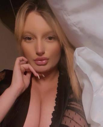 UPSCALE PLAYMATE—-DREAMGIRL—- (OUTCALL and ONLINe)