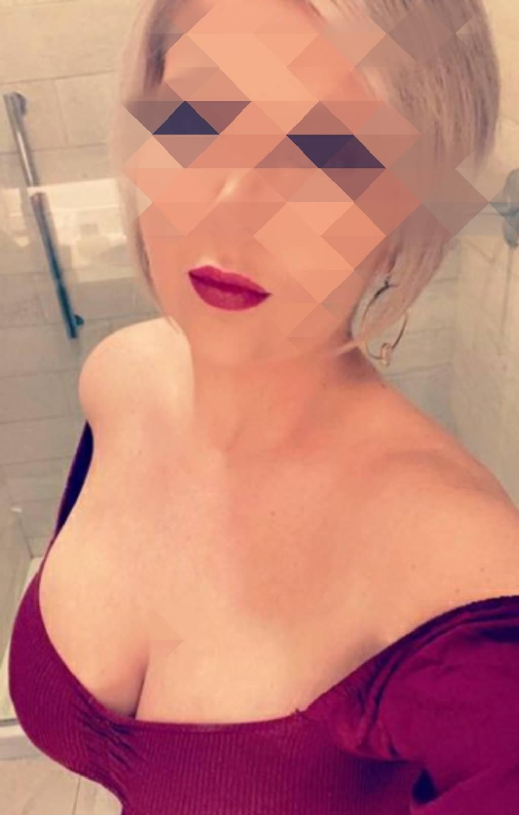 $60 $60 $60 East Oshawa / Bowmanville area incall