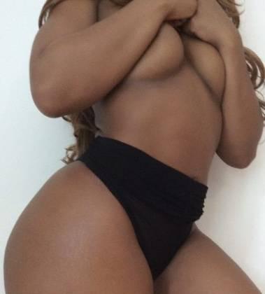 Ebony charming young girl New in town  587.332.3785