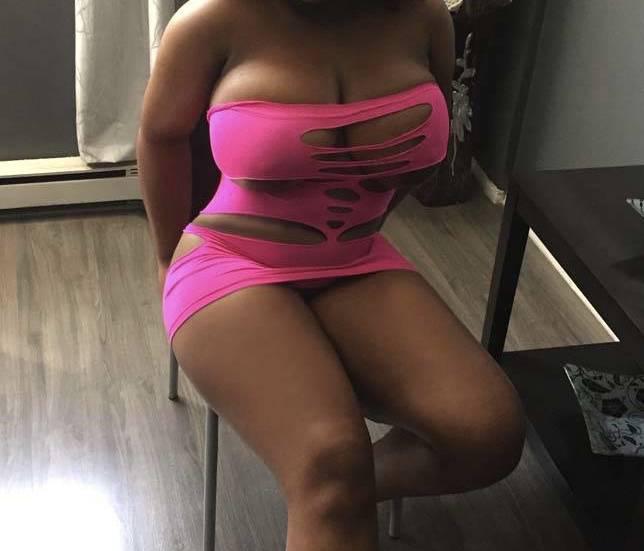 BACK IN TOWN ALL NATURAL CURVY BUSTY HOT EBONY FUN GIRL