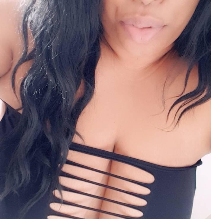 Super Sexy BBW!**BUSTY w Amazing Mouth**Tight&Juicy!