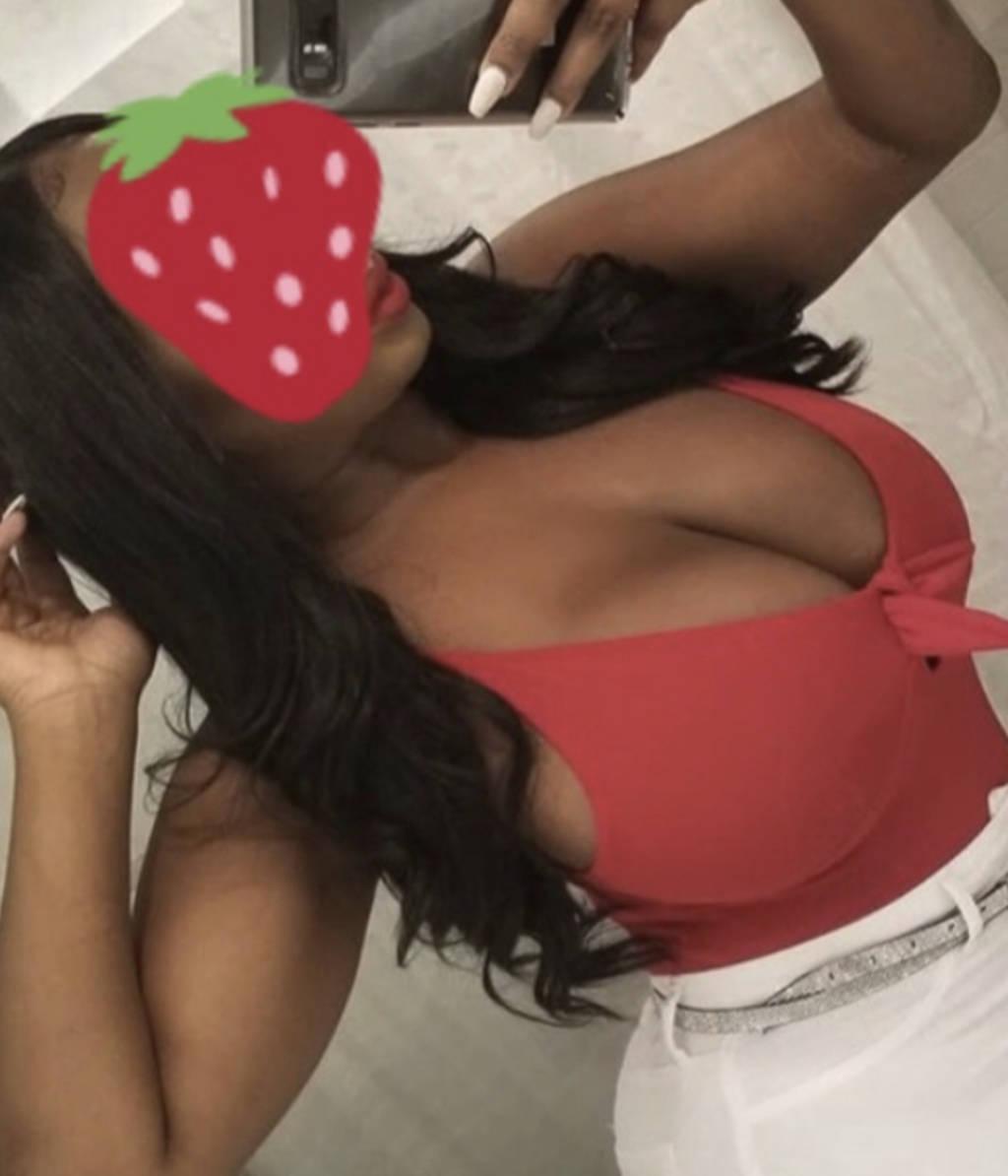 Busty playful extremely skilled love to party !!