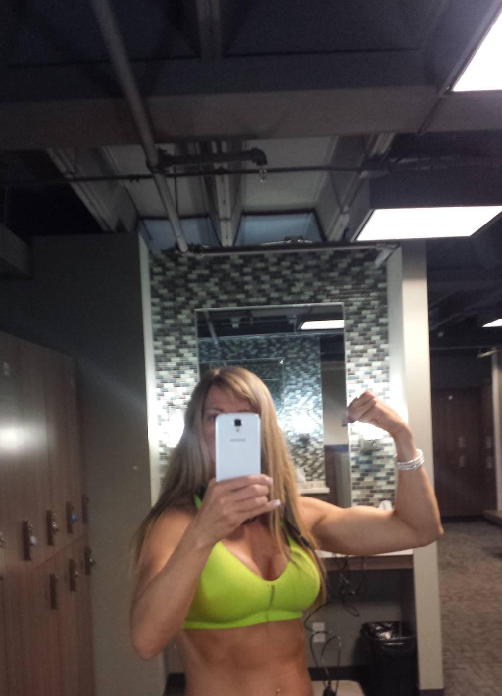 MATURE SEXY HOT fitness girl- don't be shy, call me now!!