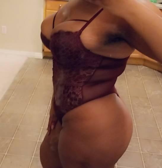 Natural 40DD Big Booty ebony