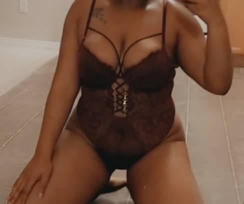 Natural 40DD Big Booty ebony