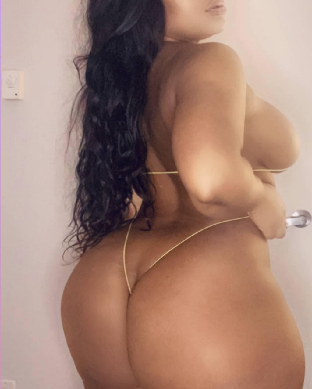 VERIFIED AMAZING A$$DRIPPING W3T KYLIE KAE