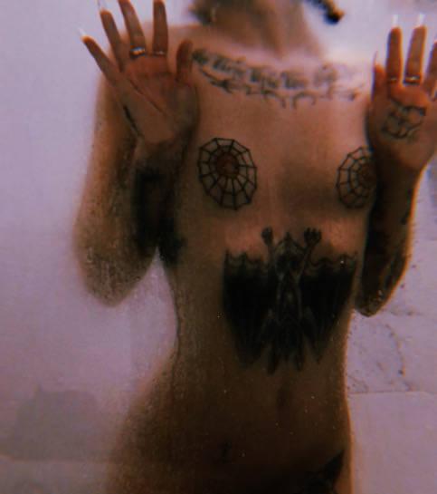 tattooed goddess of your dreams