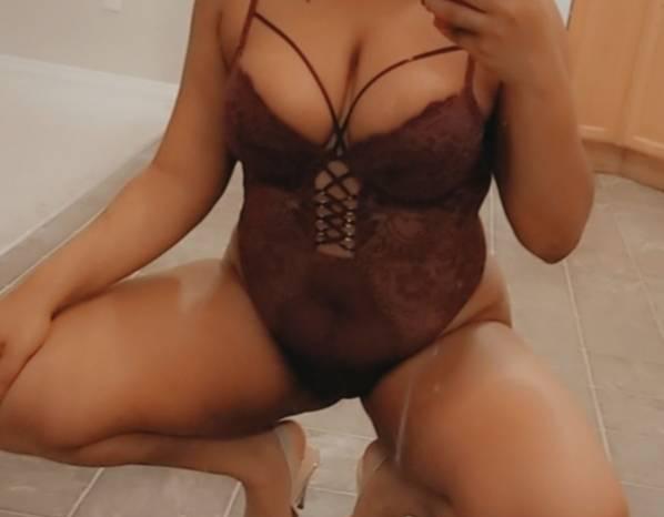 Ebony 40DD Big Booty