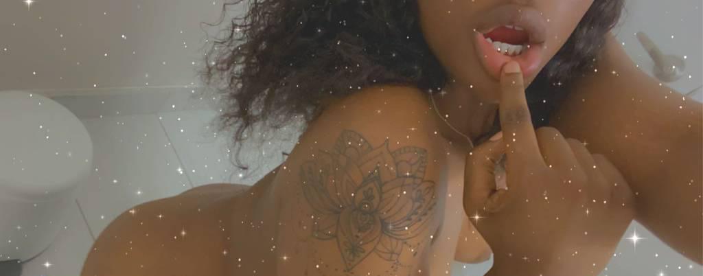 ABBOTSFORD SEXY EBONY CURVY BOOTY BEST DEEPTHROAT DUO