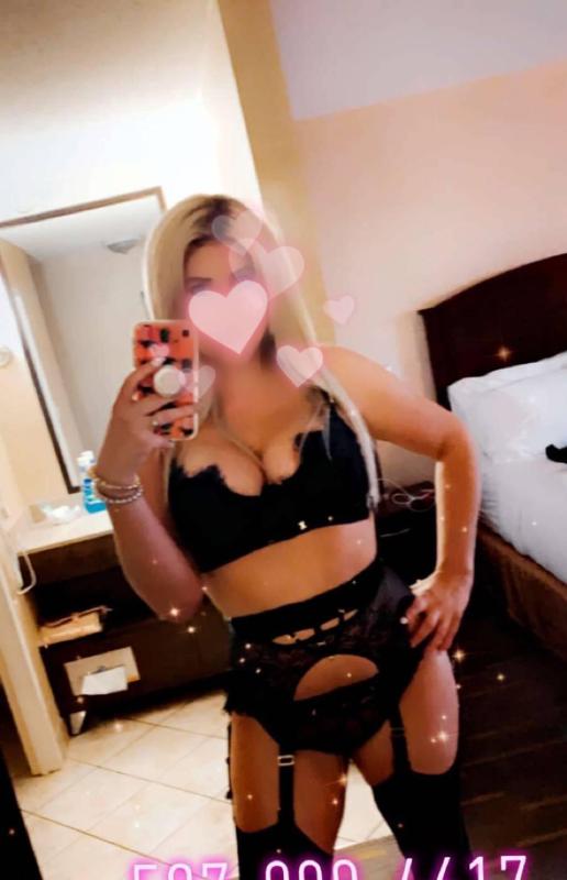 _____ ★ DDD Reviewed Blonde Leah Laurence ★ _____ YEG 28-2