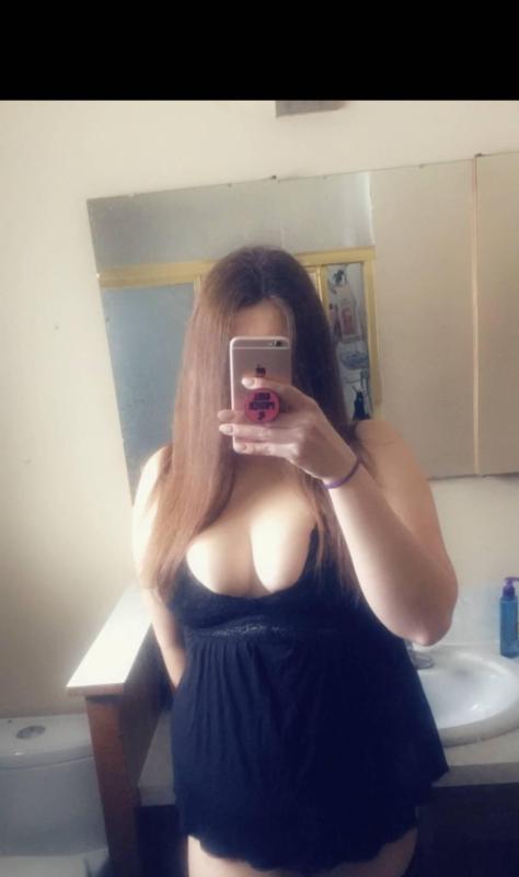 Sultry, sexy small BBW. New to Fantasy Spa!