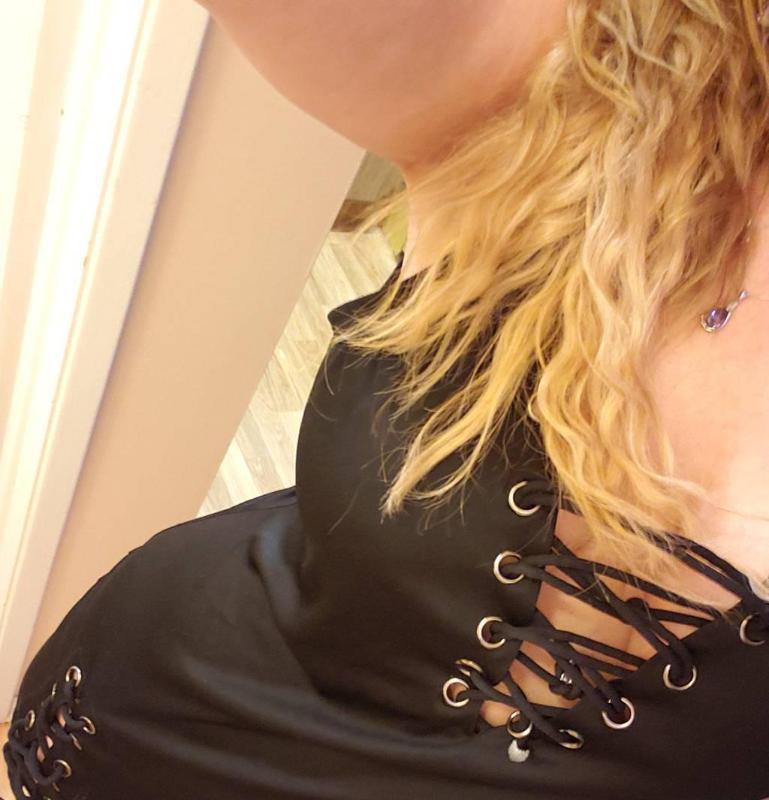 ♡♡madison♡♡ pierced clit♡♡ whitecourt♡ 587 209 0911