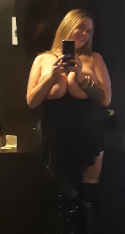 Big titted cougar prebooking jan 18