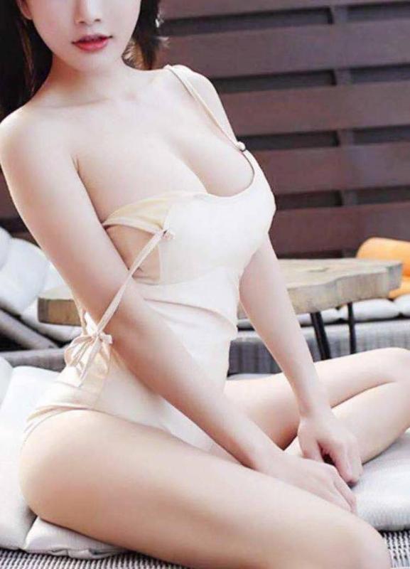 Beautiful girl best Malaysia massage for you